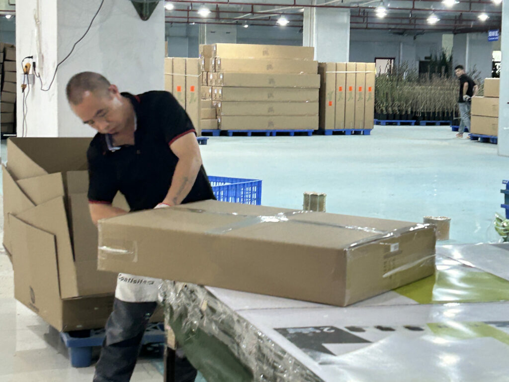 artificial plants manufacturers